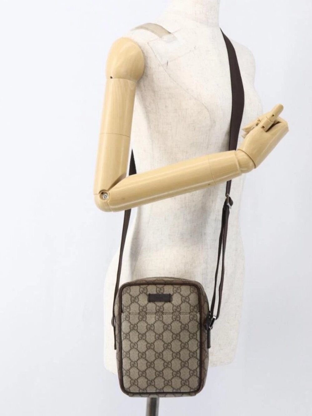 GUCCI GG Supreme Shoulder Bag PVC Beige Silver